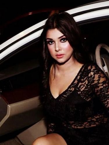 Housewife Escorts Near Radisson Blu Hotel New Delhi Dwarka